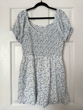 Ensemble Blue White Floral Romper